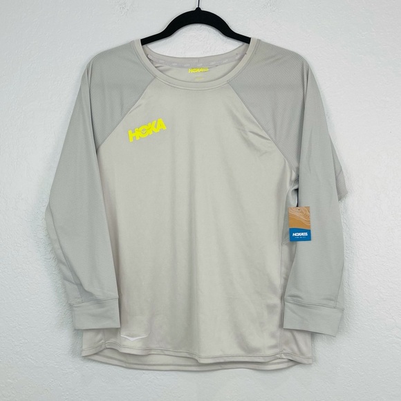 NWT HOKA ONE ONE PERFORMANCE LURK GREY NEON YELLOW 3/4 SLEEVE - Picture 2 of 9